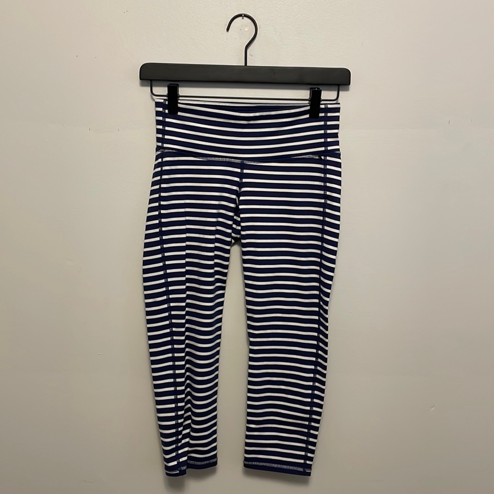 Athleta Chaturanga Crop Capri Stripe Leggings